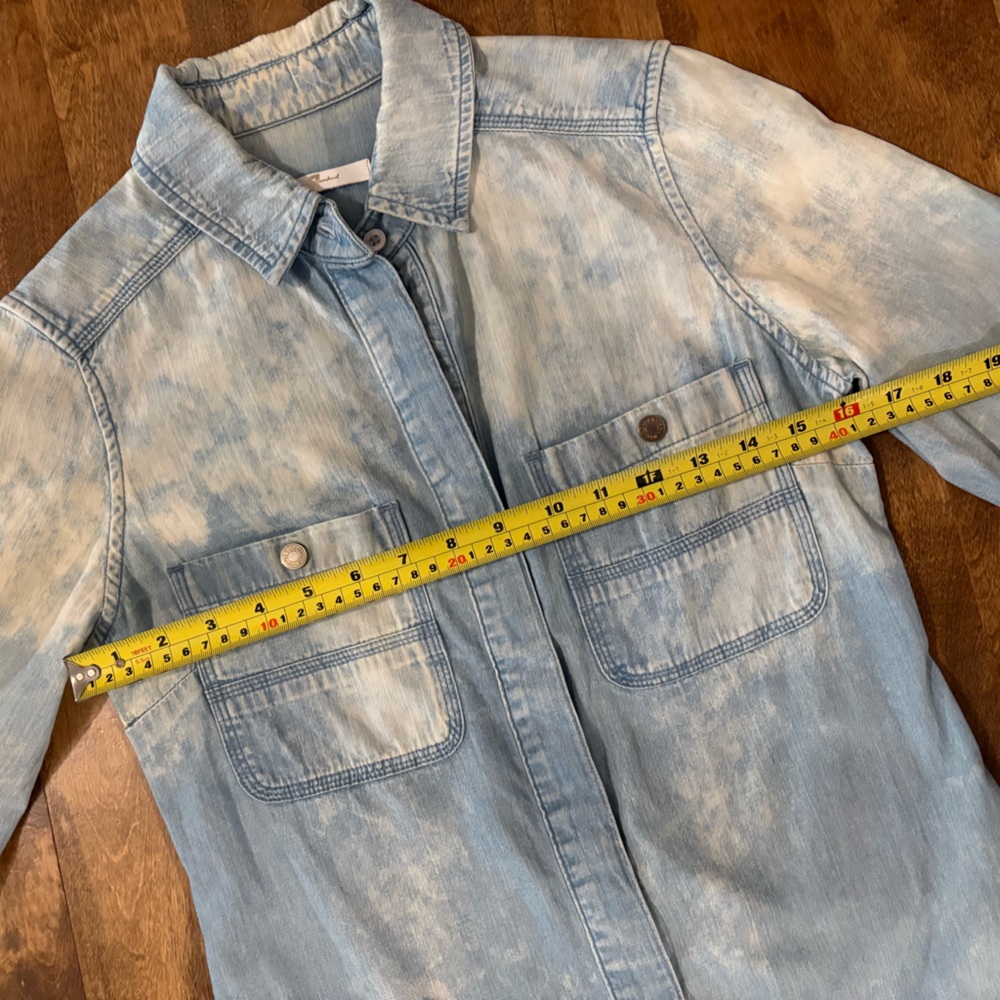 7 For All Mankind Denim Shirtdress XS Light Blue Acid Wash Raw Hem Western - Picture 5 of 12